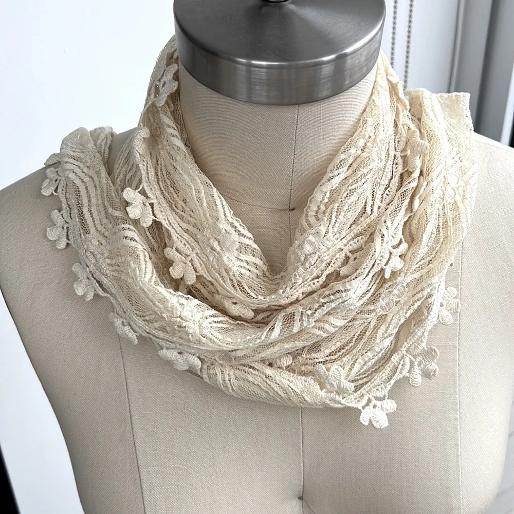 Vintage summer scarf. - Picture 3 of 4